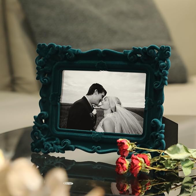 Vintage Picture Frame 5x7, Green Ornate Frame for Family Photos Art Prints Drawings, 5 by 7 Victorian Decorative Frames with Real Glass and Stand, Gallery Home Office Decor (Green)