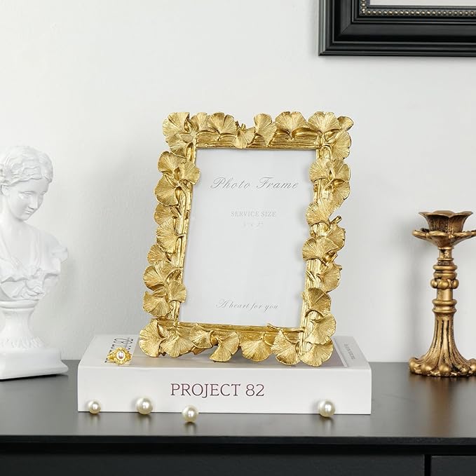 Cuspin 5x7 Picture Frame, Vintage Ornate Gold Resin Frame with Glass Front, Ginkgo Leaf Textured Photo Frame for Wall Hanging or Tabletop Display, Retro Design Home Decor Gift