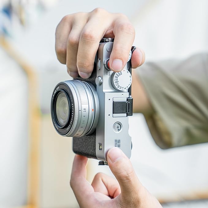 Thumb Up Grip with Shutter Button for Fuji Fujifilm X-E5 XE5 Mirrorless Camera, Aluminum Alloy X-E5 Thumb Grip with Hot Shoe Cover Protector Thumb Rest Support Holder Not Affect The Use of Dial-Silver