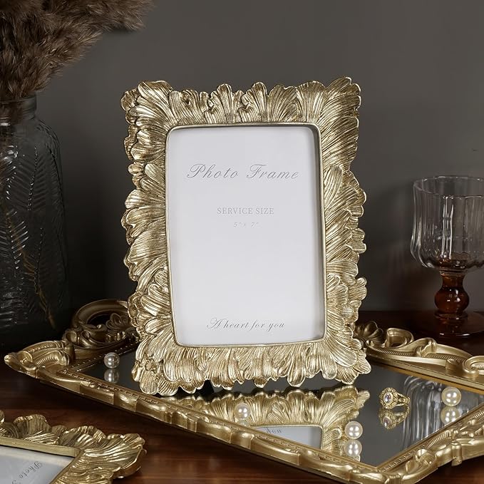 Cuspin Gold 5x7 Picture Frame, Vintage Gold Palm Leaves Textured Hand-Crafted Resin Frame with Glass Front, Elegant Retro Photo Frame for Wall and Tabletop Display Home Decor