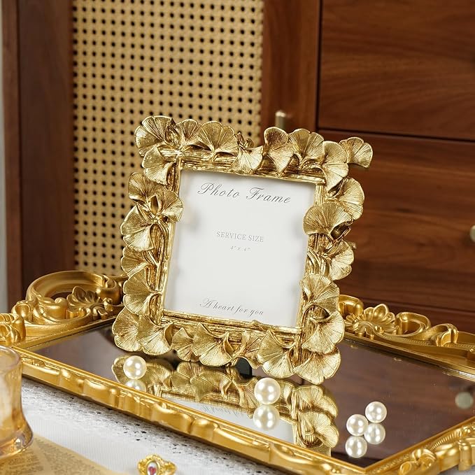 Cuspin 4x4 Picture Frame Square, Small Gold Vintage Ornate Frame Leaf Textured Hand-Crafted Resin with Glass Front, Antique Photo Frames for Tabletop Display, Retro Design Home Decor