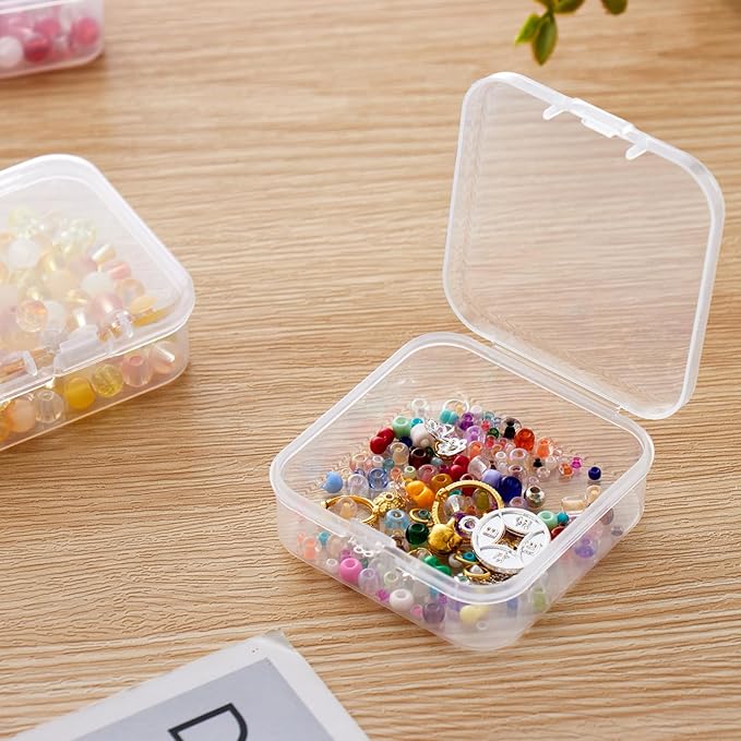 Goodma 100 Pieces Square Empty Mini Clear Plastic Organizer Storage Box Containers with Hinged Lids for Small Items and Other Craft Projects (2.16 x 2.16 x 0.79 inch)