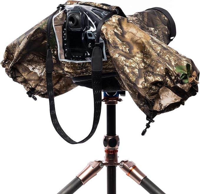 Think Tank Hydrophobia D 70-200 V3 Camera Rain Cover for DSLR and Mirrorless Cameras with 70-200mm f/2.8 Lens (Realtree APX Camouflage)