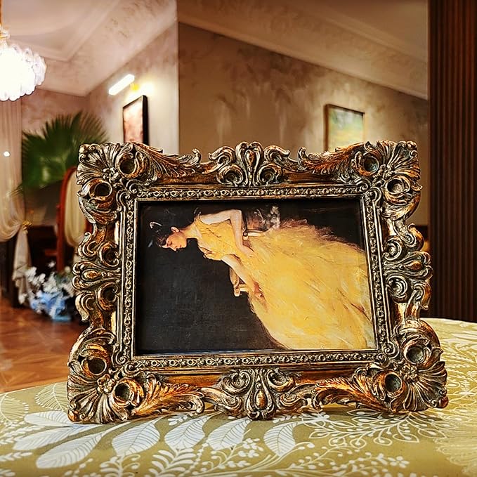 CISOO 4x6 Vintage Picture Frame Antique Ornate Bronze Gold Photo Frame, for Table Top and Wall Display, Decorative Floral Design Retro Home Decor, Photo Gallery Art