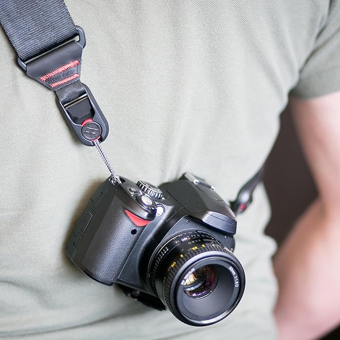 Peak Design Anchor Links, Includes 2 Links and 4 Anchors, Fits Standard/OEM Camera Straps, Low Profile, Quick and Secure, Easy Attach to Cameras, Binoculars and More, 200 lb Capacity