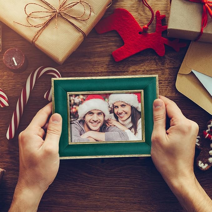 Kathfly 2 Pcs Green Velvet Picture Frame 4 x 6 Inch Vintage Photo Frame with Gold Metal Edge Horizontal & Vertical Mount for Poster Artwork Puzzles Tabletop Wall Display Christmas Home Office Decor