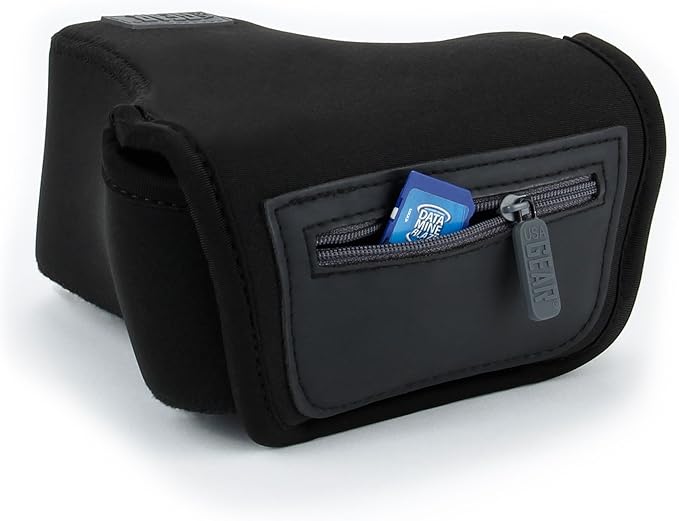 USA Gear Camera Sleeve (Medium) for Compact SLRs Compatible with Canon EOS R100 Nikon Z30 Sony ZV-E10, and more - Padded Neoprene DSLR Case with Zipper Accessory Pocket & Belt Loop (Black)