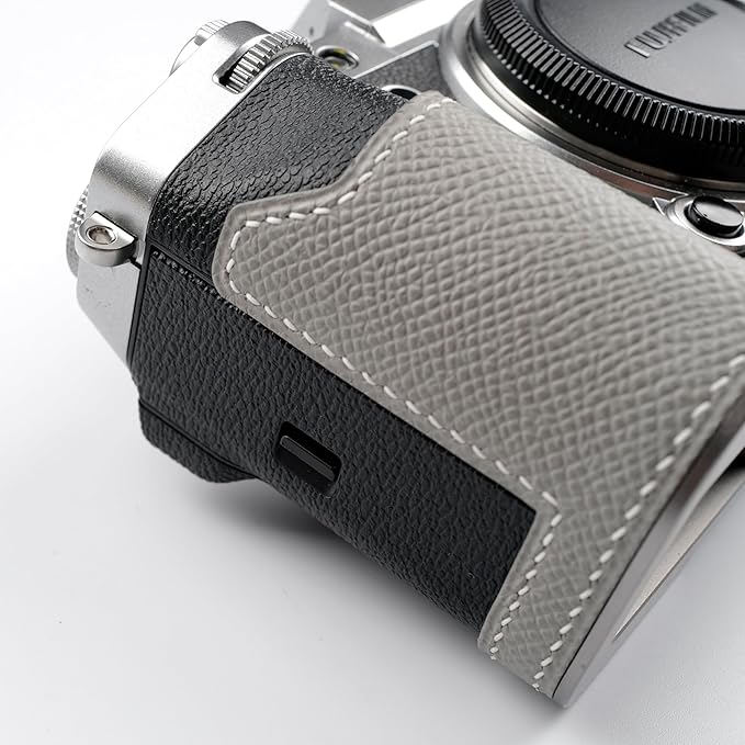Uchandmade Handmade Genuine Leather Camera Half Case for Fuji X-T5 /Fuji X-T5 Camera Case/Fuji X-T5 Case - Top Layer Cowhide Body + Hand sewn saddle stitch + Metal Base Plate (Gris Mouette)