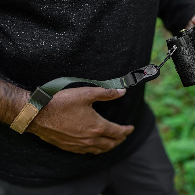 Peak Design Cuff Camera Wrist Strap, Compatible with DSLR, Compact and Point-and-Shoot Cameras, Low Profile, Quick Release