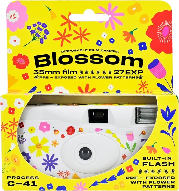 Retocolor Blossom 400 35mm Disposable Film Camera 27EXP, ISO400, Color Negative Film, Focus Free, Easy to Use, Built in Flash, Single Use (Film and Battery Included) (Blossom)