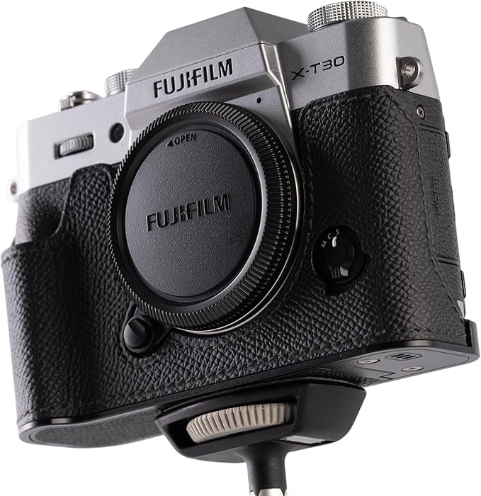Handmade Genuine Leather Camera Half Case for FUJIFILM X-T30III /FUJIFILM X-T30III Camera Case/FUJIFILM X-T30III Case - Top Layer Cowhide Body + Metal Base Plate (Black)