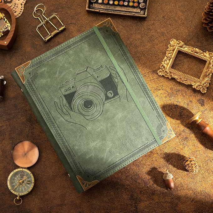 Photo Album 4x6, Leather Photos Albums, Vintage Travel Scrapbook Photo Album, Picture Album for Family Anniversary Wedding, Gift for Anniversary (Green Camera)