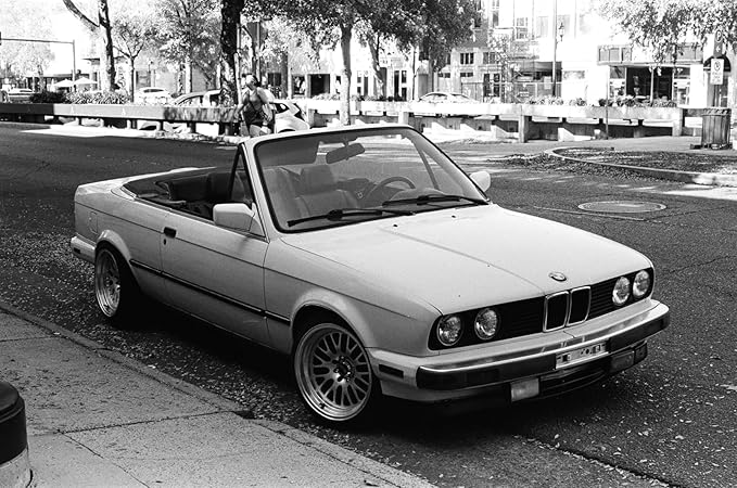 Street to Portraits — Pincary 35mm Black and White Film with 100 ISO, Scan Friendly Delivery, Reliable Look on Deadline, DX 24x36mm, 36EXP - 6Pack
