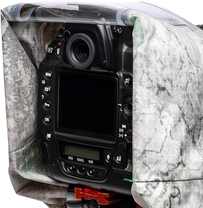 Think Tank Emergency Camera Rain Cover for DSLR and Mirrorless Cameras with 24-70mm Lens - Small (Realtree APX Camouflage)