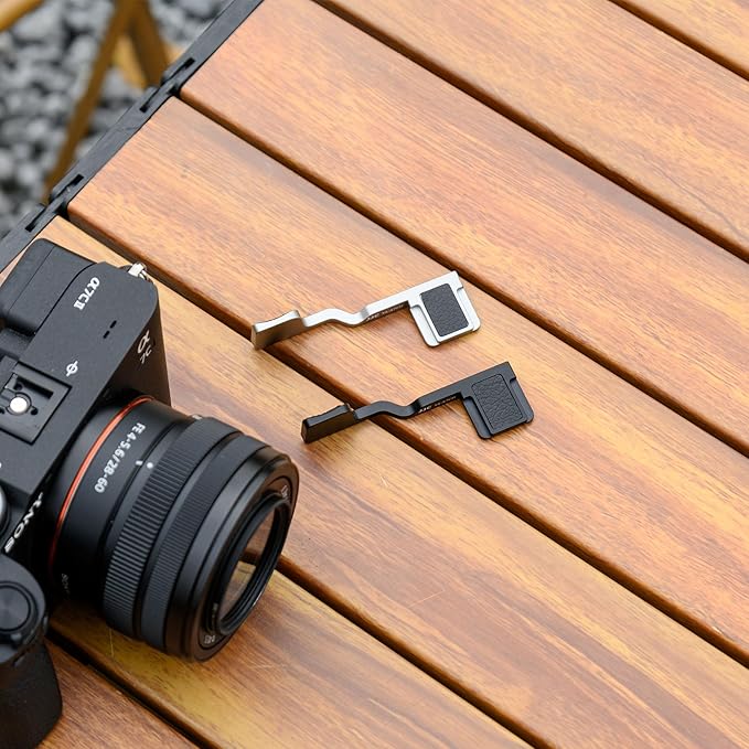 A7CII A7CR Thumb Grip, Aluminum Alloy Metal Thumb Up Grip for Sony A7C II A7C R A7C2 with Hot Shoe Cover Protector Thumb Rest Support Holder, Not Affect The Use of Alpha 7CII Alpha 7CR Buttons -Silver