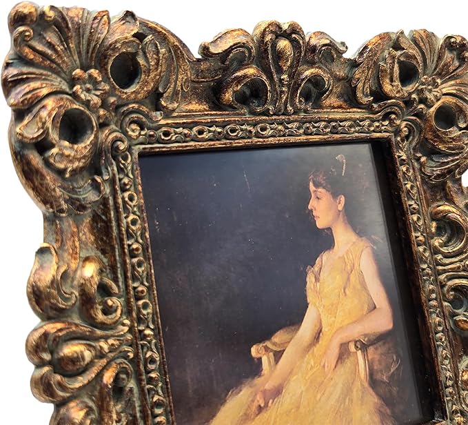 CISOO 4x4 Vintage Small Picture Frame, Antique Ornate Bronze Gold Square Photo Frame, for Table Top and Wall Display, Decorative Floral Design Retro Home Decor, Photo Gallery Art