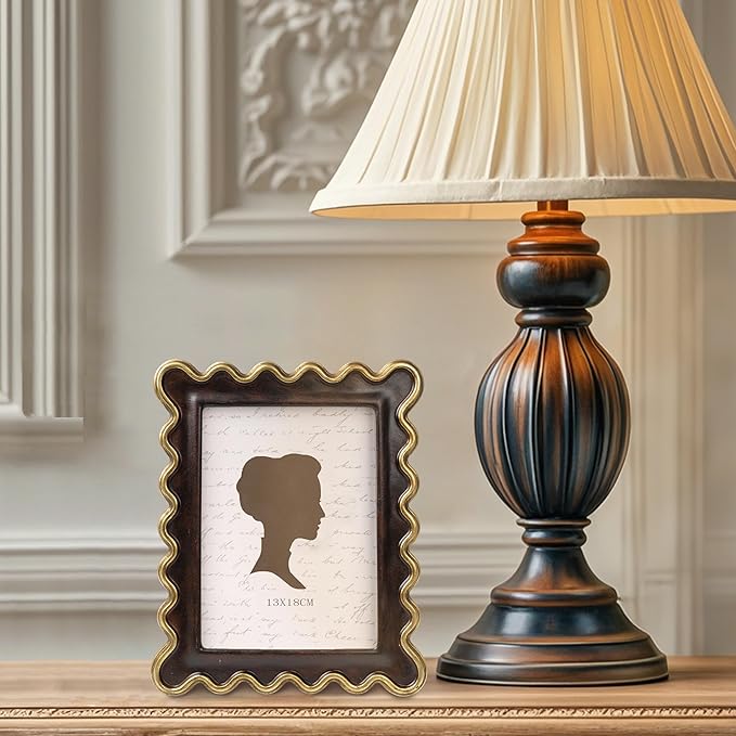 AELS 5x7 Inch Vintage Scalloped Picture Frame, Mid Century Modern Antique Photo Frames with Glass Front, Photo Display, Tabletop Wall Hanging, Dark Walnut