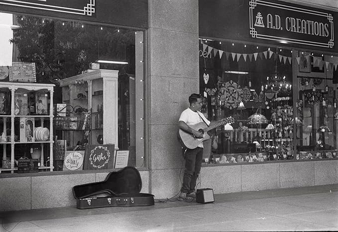 Gen Z Campus Set — Pincary 35 mm Black and White Film for Street Photography, Film 35mm Roll, Scan Friendly Flow, Forgiving Latitude, 35mm Film Camera Ready; ISO 100 SHD100, DX 24x36mm, 36EXP