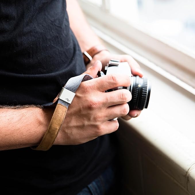 Peak Design Cuff Camera Wrist Strap, Compatible with DSLR, Compact and Point-and-Shoot Cameras, Low Profile, Quick Release