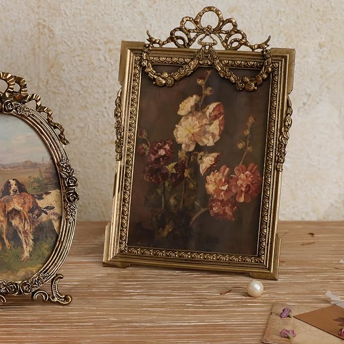 NIKKY HOME Vintage Picture Frame 5x7, Retro Gold Photo Frames, Metal Decorative Picture Frame with Stand and Glass Front for Tabletop Display Home Decor Gift
