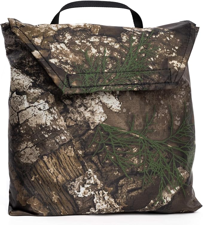 Think Tank Hydrophobia D 24-70 V3 Camera Rain Cover for DSLR and Mirrorless Camera with 24-70mm f/2.8 Lens (Realtree APX Camouflage)