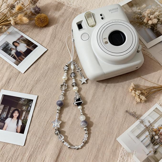 2 Pcs Phone Charm Strap Hand for iPhone Wrist Strap Camera Lanyard Pearl Beaded Cute Chain String Accessories Universal for iPhone 17 Pro Max 16 15 Samsung Women Girls Keychain Silver and Black Star