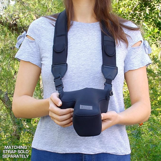 USA Gear Camera Sleeve (Medium) for Compact SLRs Compatible with Canon EOS R100 Nikon Z30 Sony ZV-E10, and more - Padded Neoprene DSLR Case with Zipper Accessory Pocket & Belt Loop (Black)