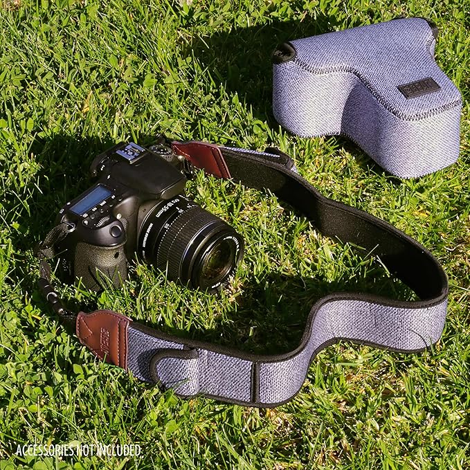 USA Gear TrueSHOT Camera Strap Neoprene Camera Straps - Padded Neck Strap, Pockets, and Release Buckles - Compatible with Canon, Nikon, Sony and More DSLR and Mirrorless Cameras (Grey Woven Pattern)